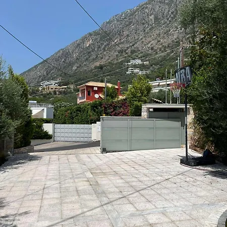 Daire Vergas - Enjoy Our Swimming Pool In Kalamata, Greece