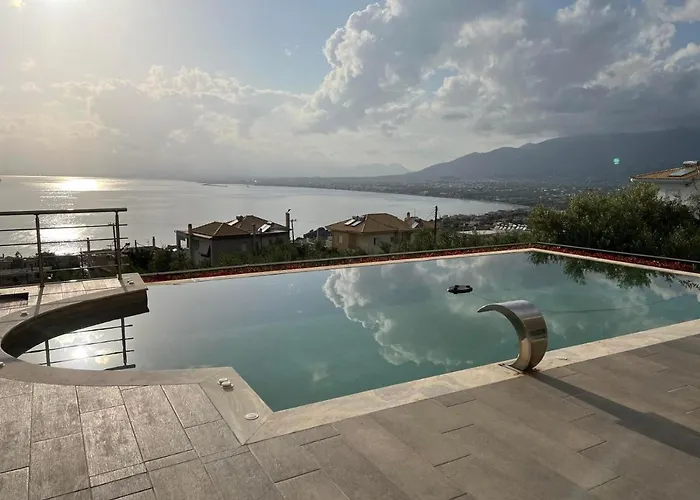 Vergas - Enjoy Our Swimming Pool In Kalamata, Greece كالاماتا
