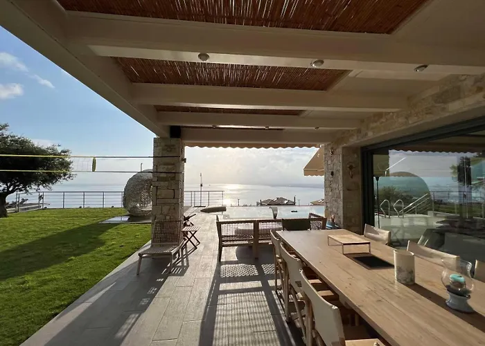 Vergas - Enjoy Our Swimming Pool In Kalamata, Greece