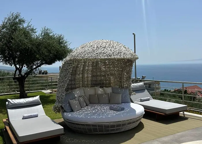 Vergas - Enjoy Our Swimming Pool In Kalamata, Greece كالاماتا