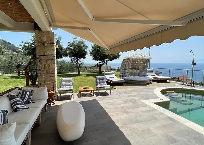 Vergas - Enjoy Our Swimming Pool In Kalamata, Greece كالاماتا
