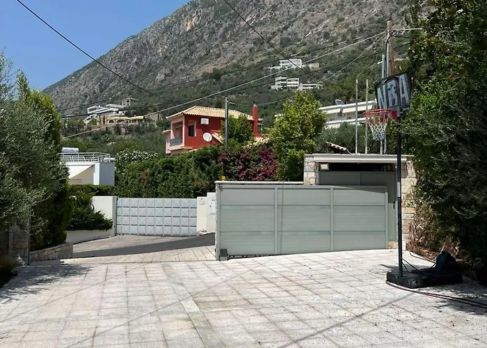 شقة Vergas - Enjoy Our Swimming Pool In Kalamata, Greece