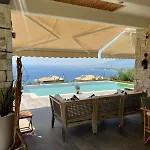 Vergas - Enjoy Our Swimming Pool In Kalamata, Greece Apartman *