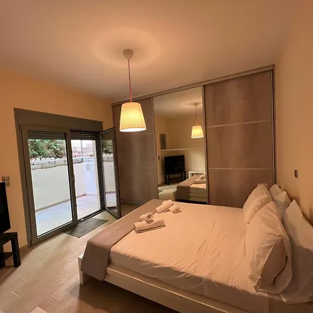 Vergas - Enjoy Our Swimming Pool In Kalamata, Greece