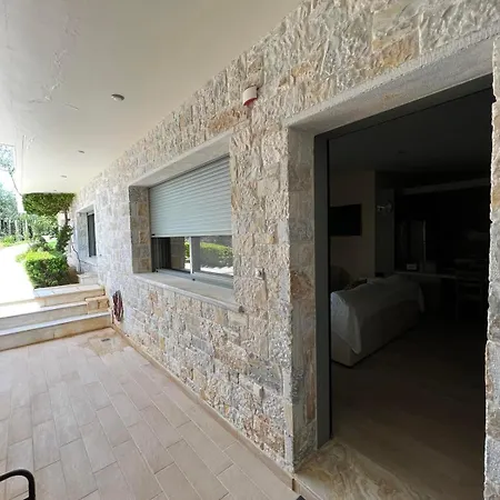 Vergas - Enjoy Our Swimming Pool In Kalamata, Greece *