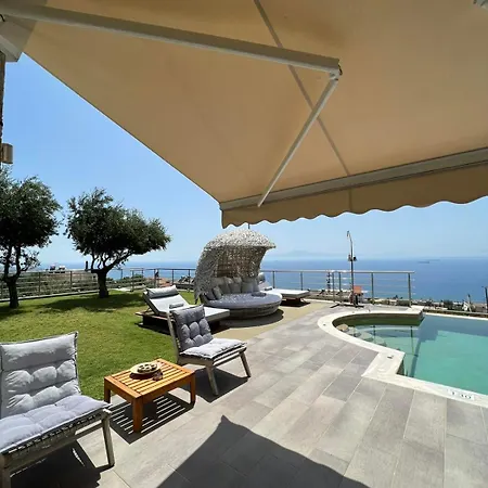 Vergas - Enjoy Our Swimming Pool In Kalamata, Greece * カラマタ